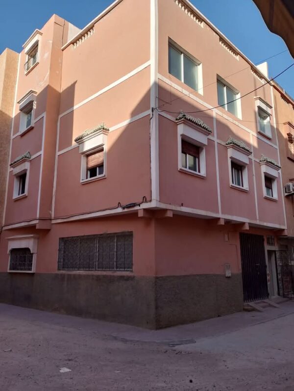 🏡 منزل سكني للبيع – فرصة لا تعوض